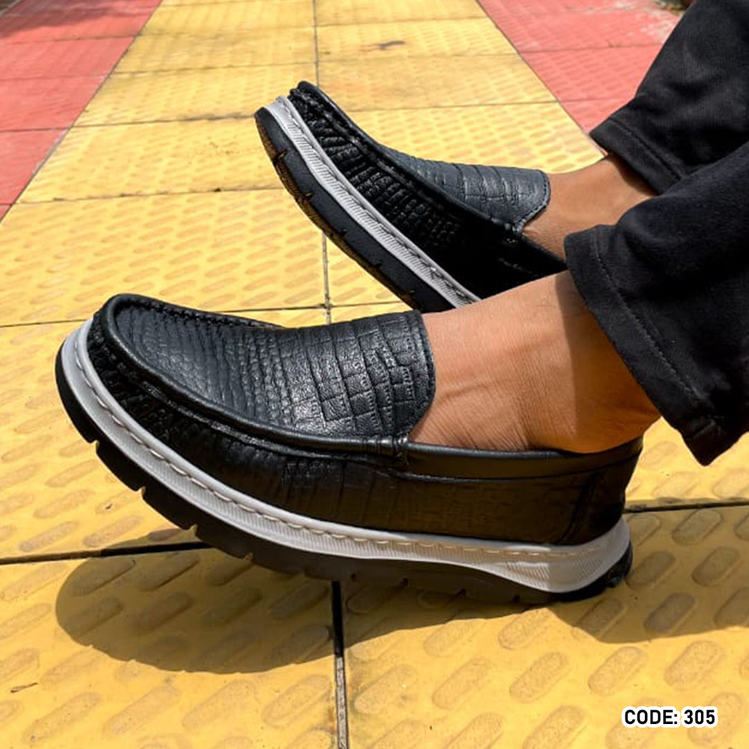 Casual Leather Crocodile Dice Loafer Shoes For Men- 305