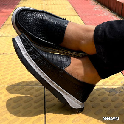 Casual Leather Crocodile Dice Loafer Shoes For Men- 305