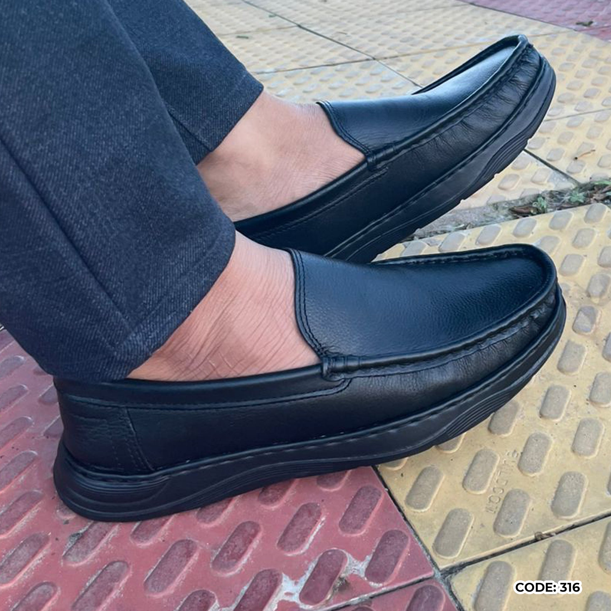 Genuine leather Casual shoe for men