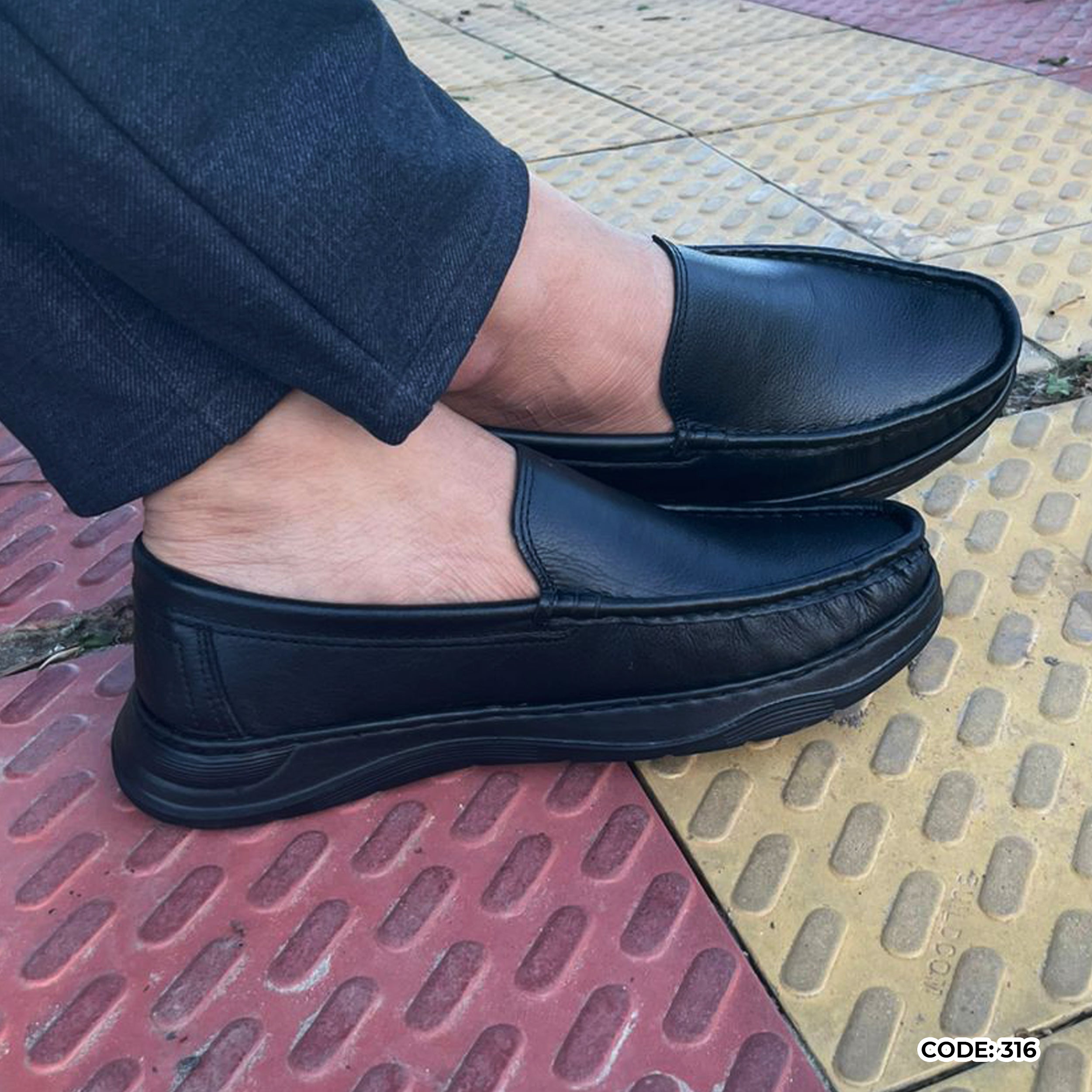 Genuine leather Casual shoe for men