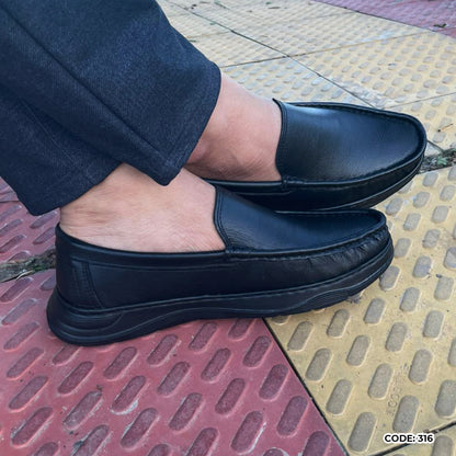Genuine leather Casual shoe for men