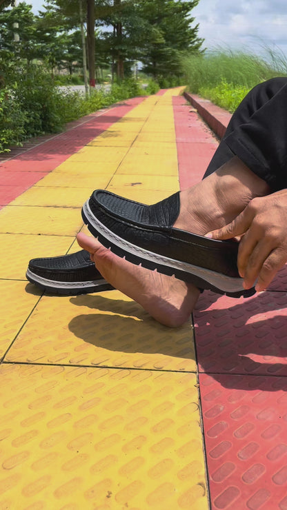 Casual Leather Crocodile Dice Loafer Shoes For Men- 305